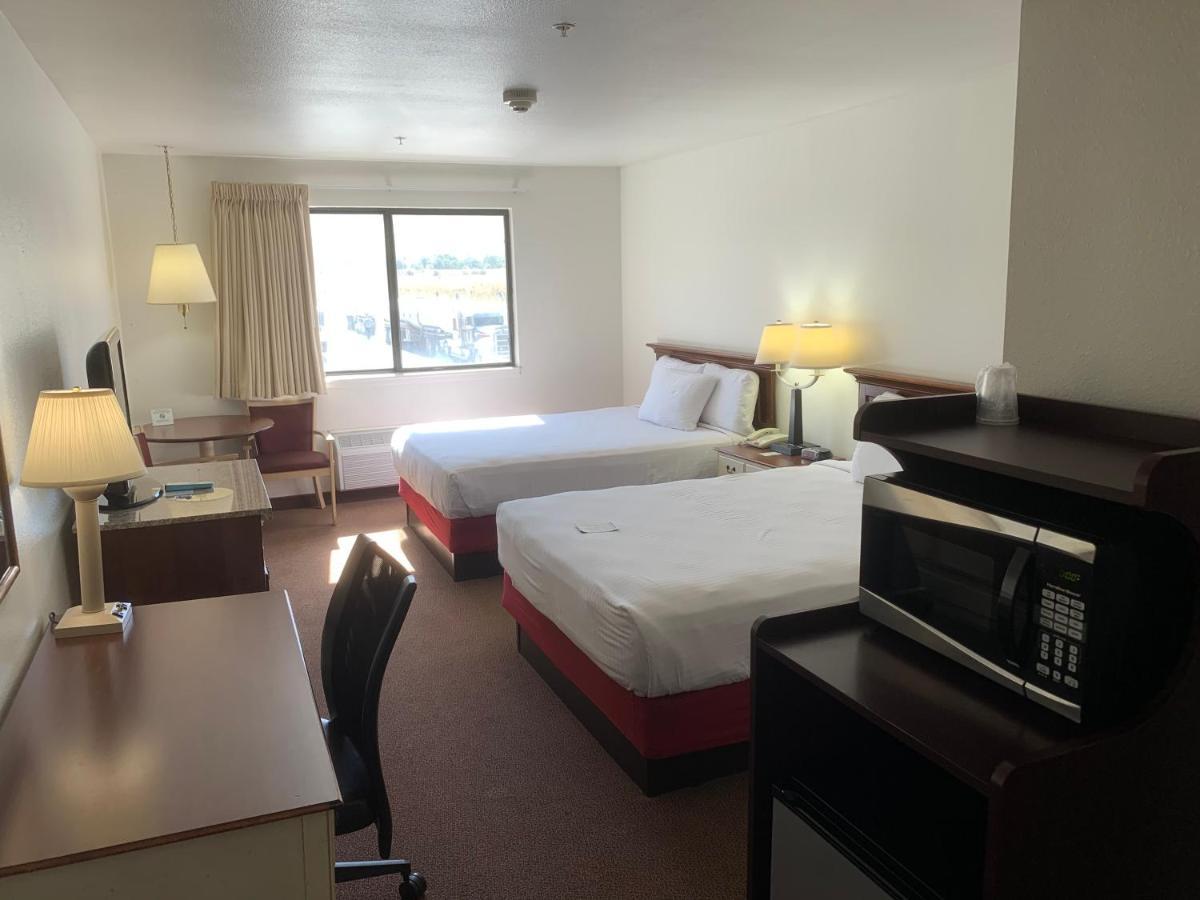Oquirrh Mountain Inn Tooele Kültér fotó